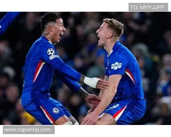 切尔西友谊赛大胜多特蒙德红牌事件引发全场热议与争议分析